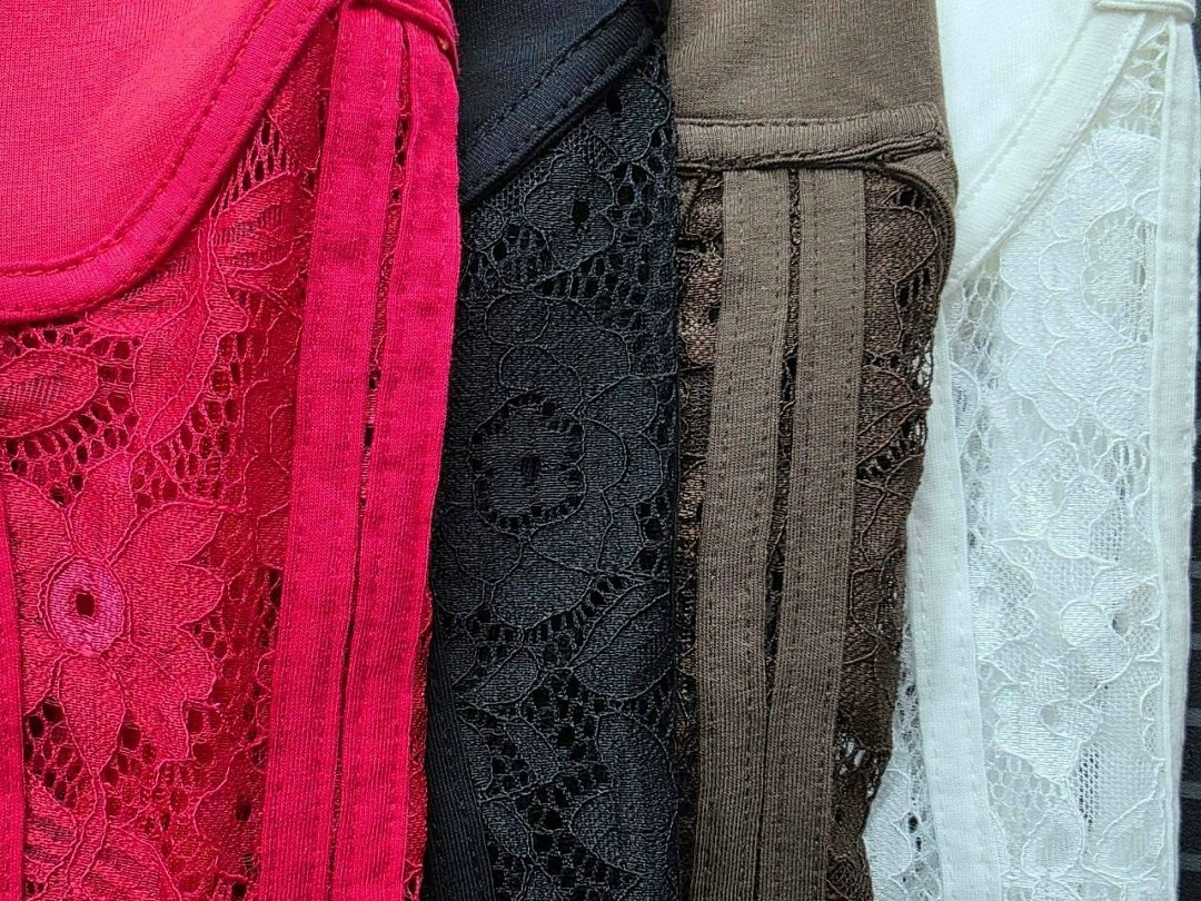 элегантное платье,платье черное,стильные наряды,атласное платье,платье