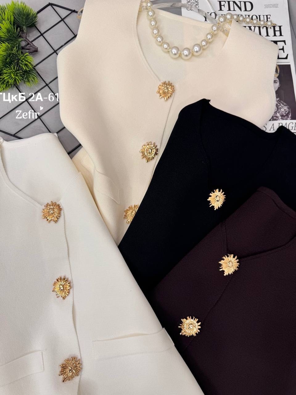 женский костюм,пиджак,кардиган,,платье пиджак с золотыми пуговицами
