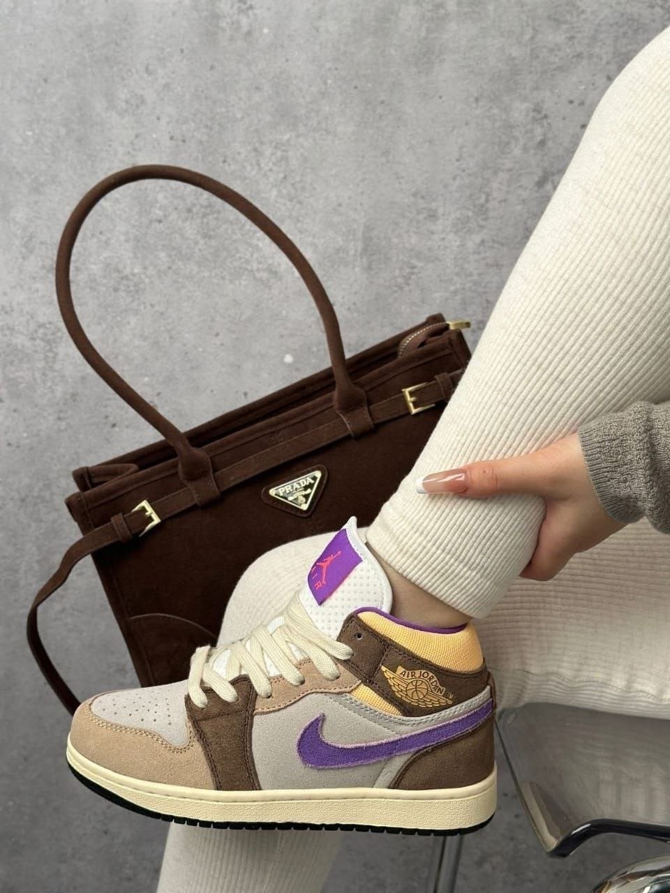 jordan 1 mid se craft taupe haze,nike air jordan 1 mid se,air jordan 1 mid se craft inside out,jordan 1 mid se craft,air jordan 1 low se craft inside out taupe haze