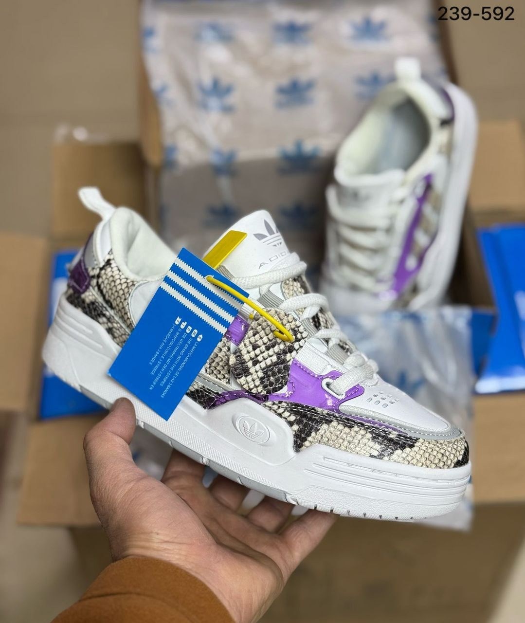 adidas adi 2000,кроссовки adidas originals adi 2000,кроссовки adidas,adidas originals adi 2000,кроссовки adidas original