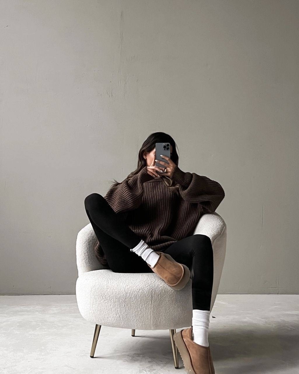 свитер оверсайз удлиненный вязаный aruunaz,свитер оверсайз,мягкий зелёный оверсайз свитер,свитер оверсайз удлиненный вязаный aruunaz цвет зеленый,зеленый свитер оверсайз