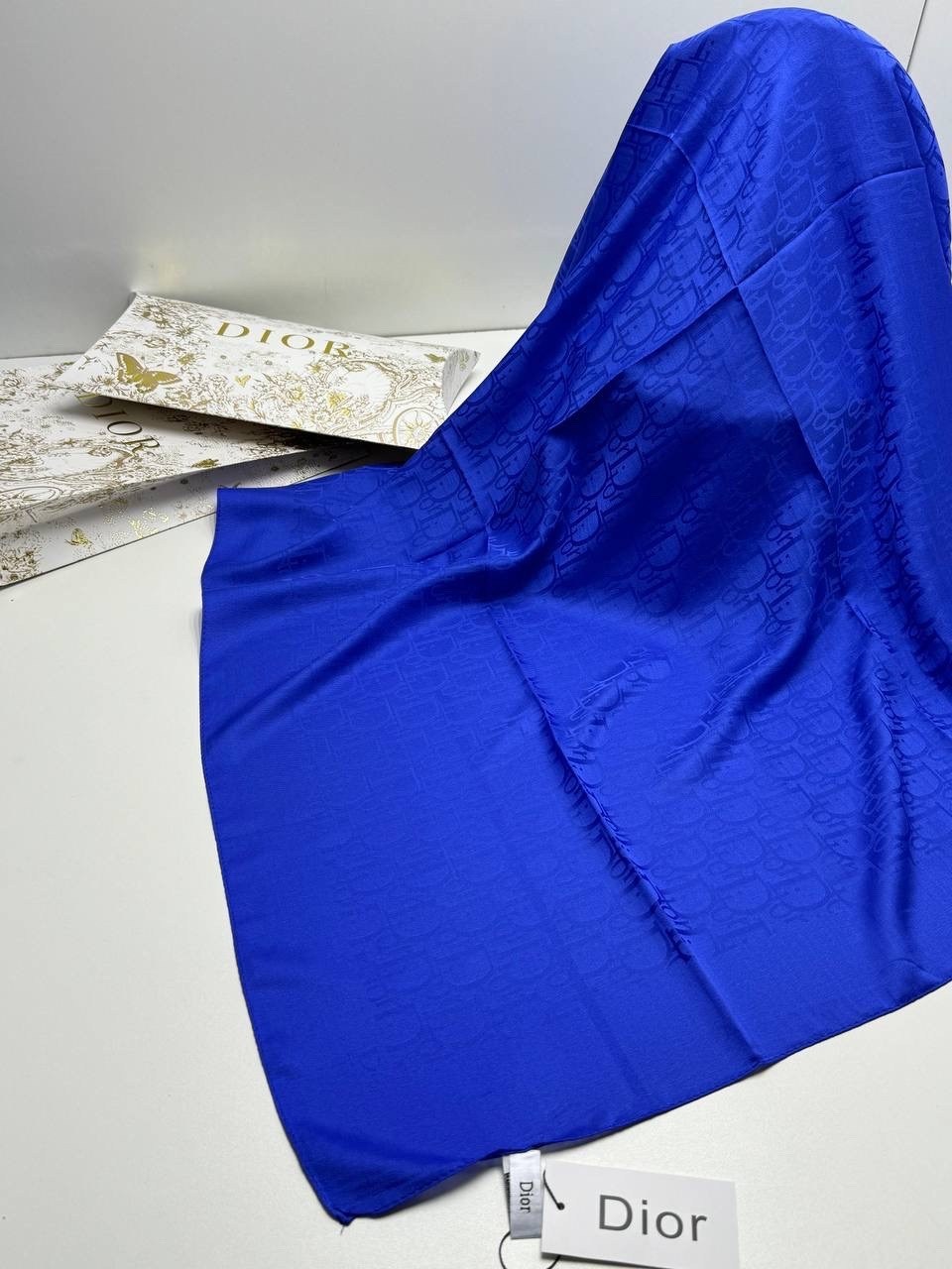 платок однотонный,брендовый платок,модные платки,палантин женские,платки диор