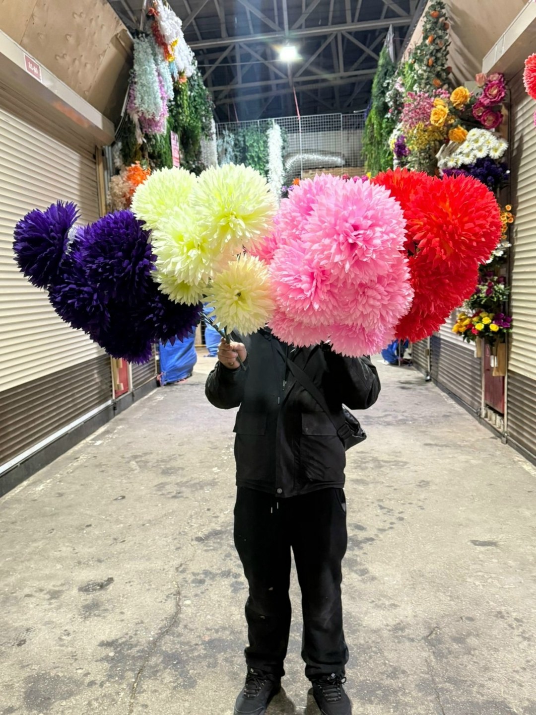 разноцветные хризантемы,хризантемы большие,хризантемы,цветок искусственная,искусственные хризантемы