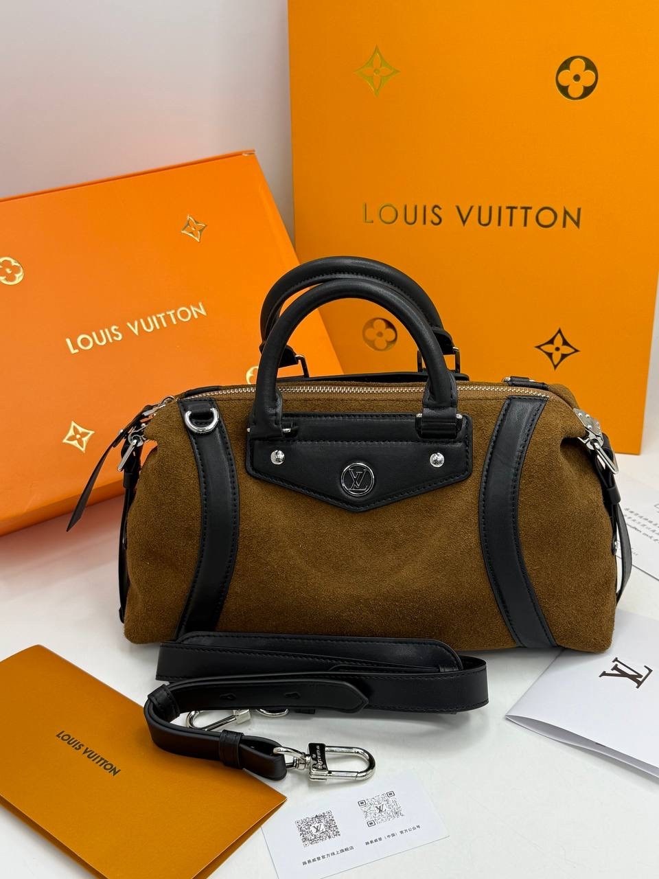 классическая сумка speedy louis vuitton с монограммой,дорожная сумка louis vuitton,сумка louis vuitton,женская сумка louis vuitton,louis vuitton модная сумка с замком