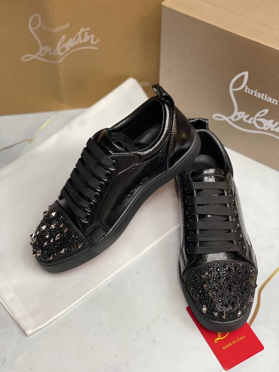 ,louboutin кроссовки,кроссовки christian louboutin,кеды louboutin,брендовая