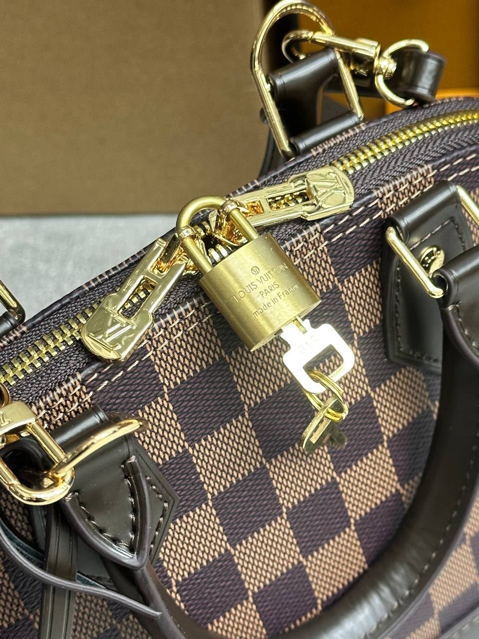 сумка louis vuitton,луи виттон сумка,сумка луи виттон альма,модная сумка,сумка женская louis vuitton