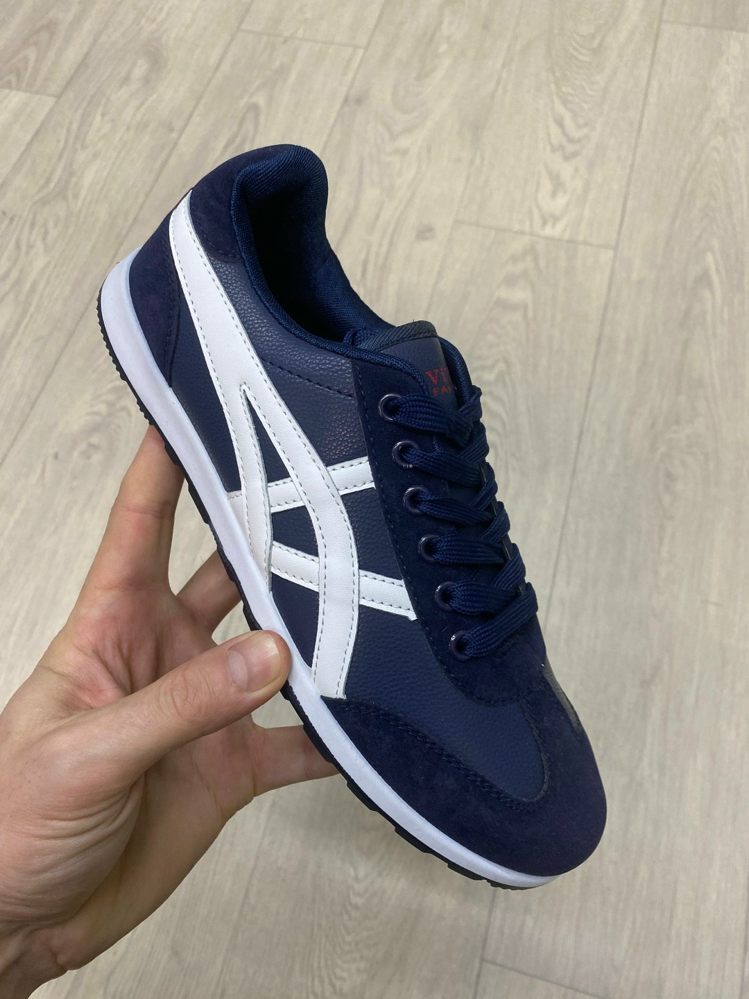 мужские кроссовки,кроссовка мужской,кроссовки adidas мужские,,кроссовки для мужчин