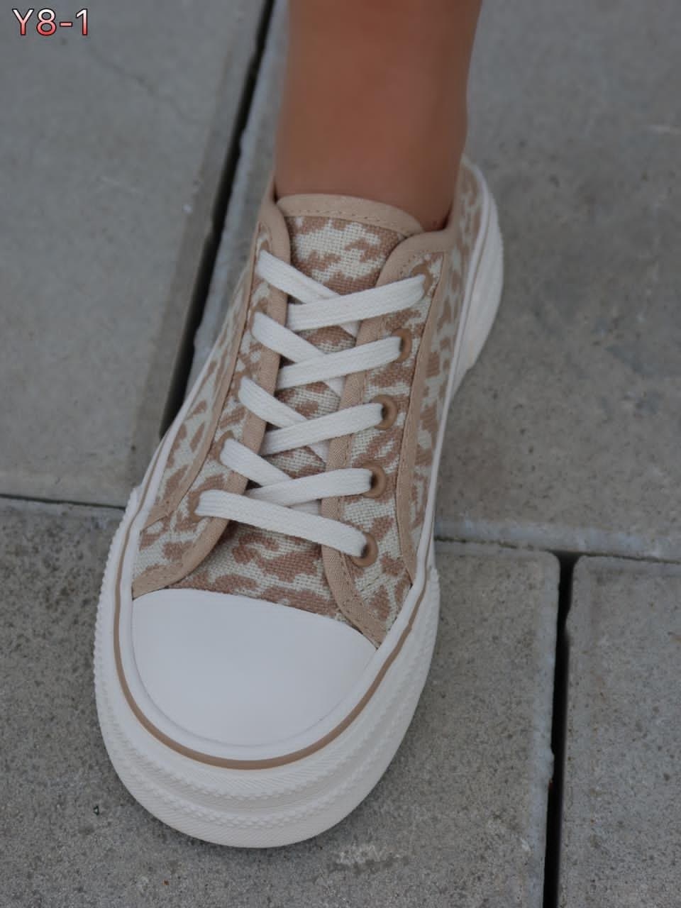 кеды леопардовые,леопардовые кроссовки женские,кроссовки леопардовые,женские кроссовки с леопардовым принтом,леопардовые кроссовки на платформе