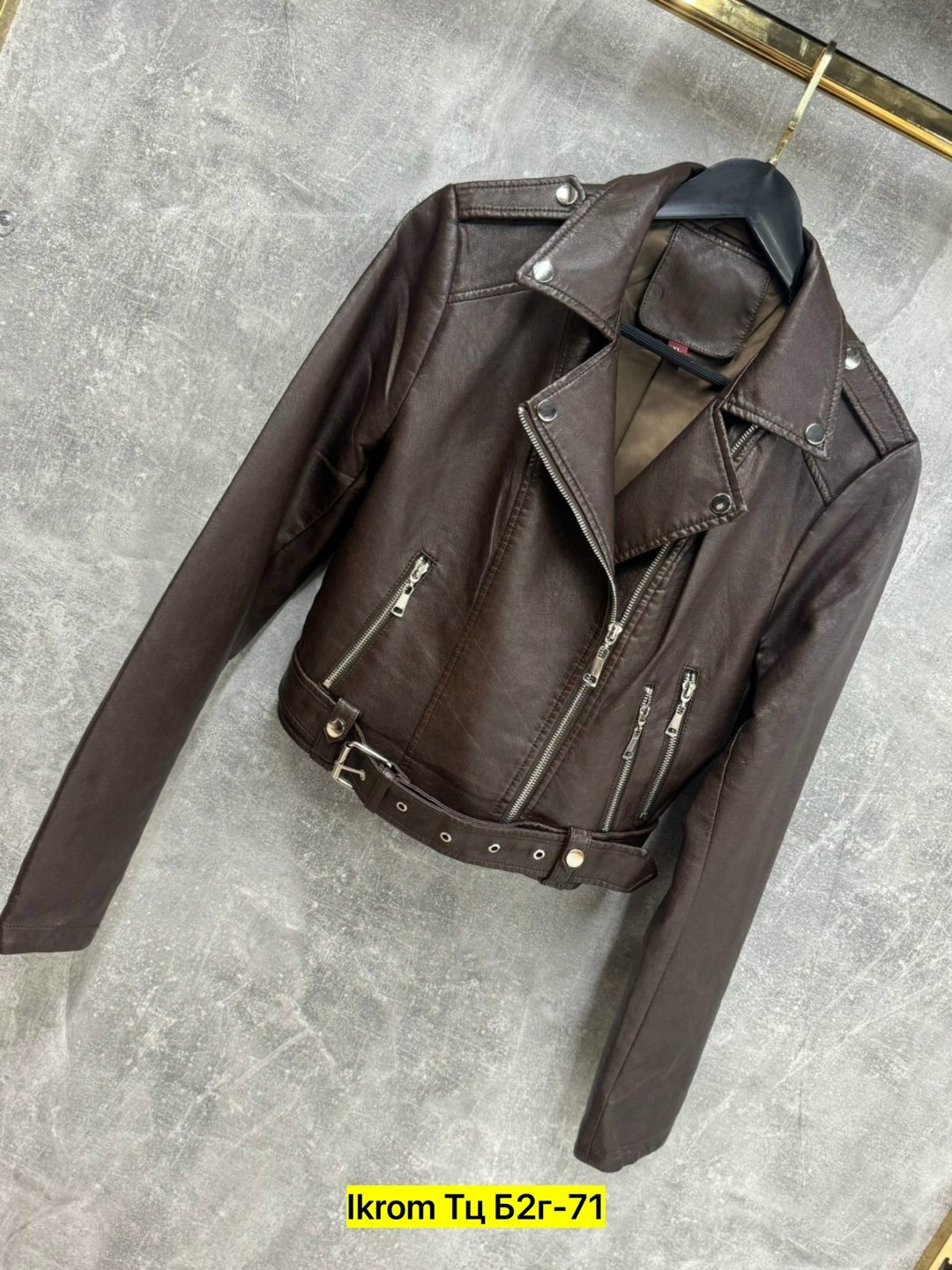 женская куртка из искусственной кожи,куртка женская кожаная,женская короткая куртка из искусственной кож,короткая куртка из искусственной кожи,куртка кожаная