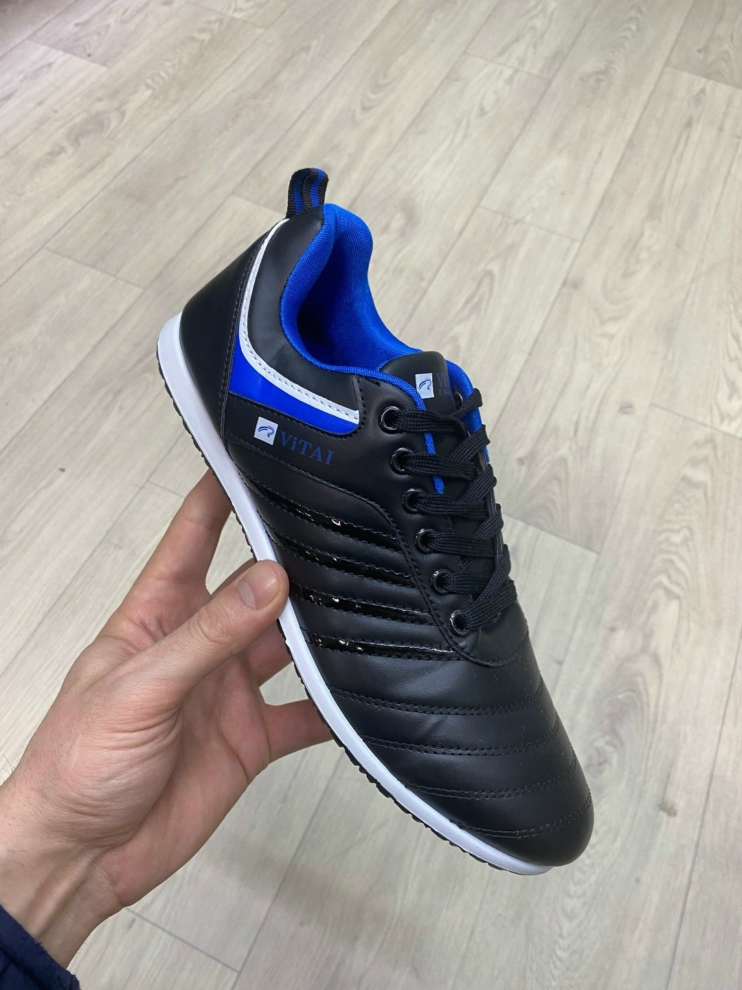 мужские кроссовки,кроссовка мужской,кроссовки adidas мужские,,кроссовки для мужчин