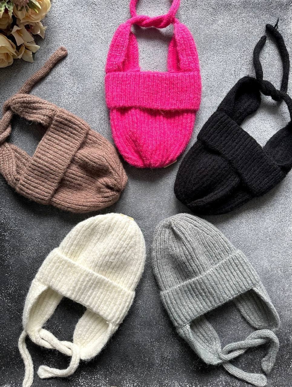 вязаные шапки,шапка-ушанка спицами,вязаная шапка зайка,детская вязаная шапка,детская шапка ушанка спицами