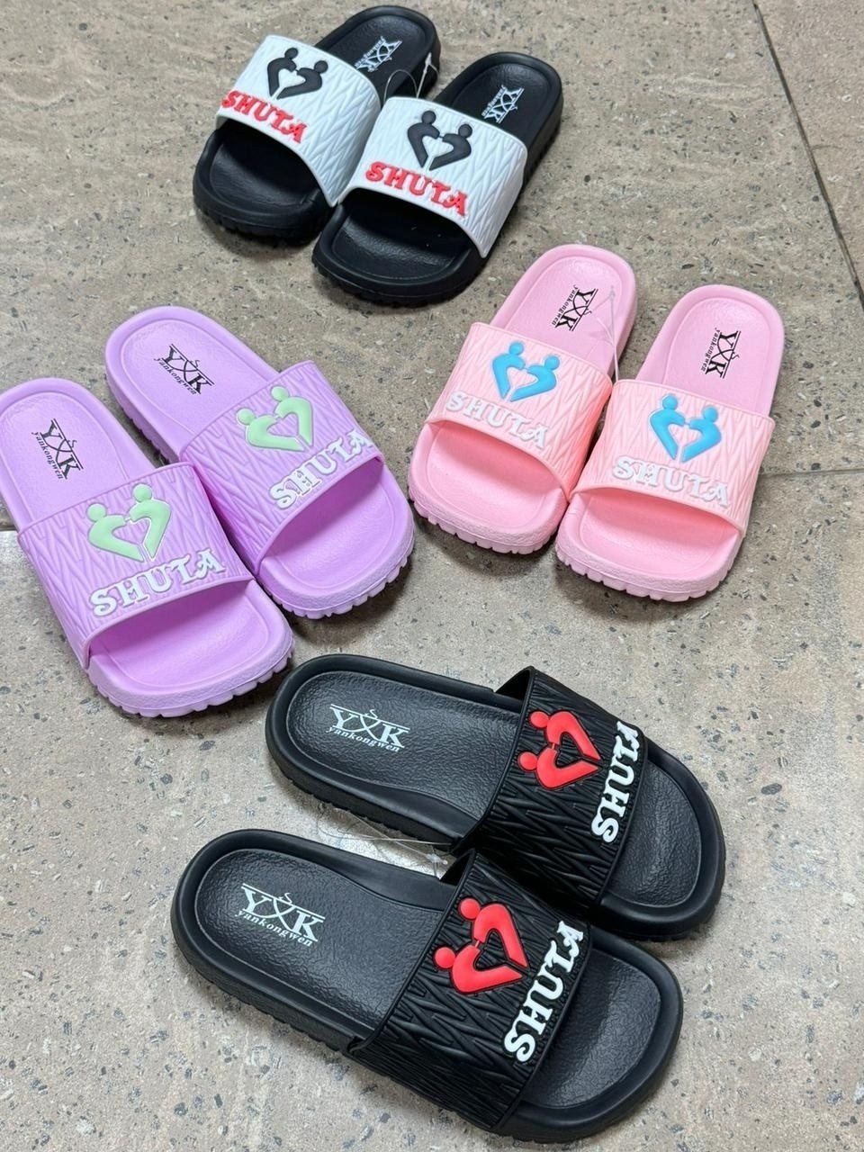 женские шлепанцы,шлепки,,шлепки женские,модные шлепанцы