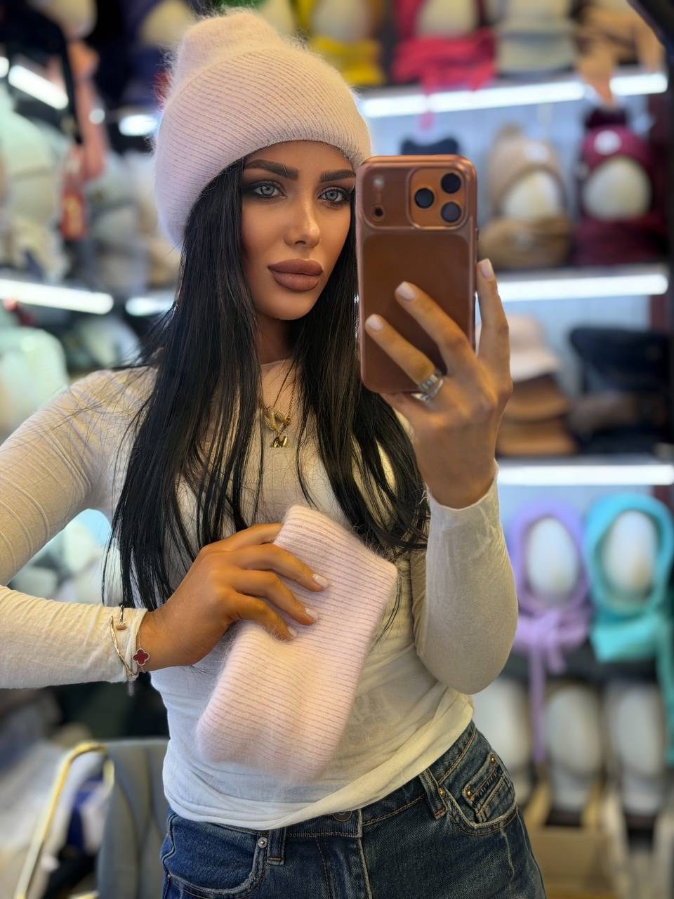 шапка зимняя вязаная ангора,шапка,шапка женская,женская вязаная шапка,шапка ангора