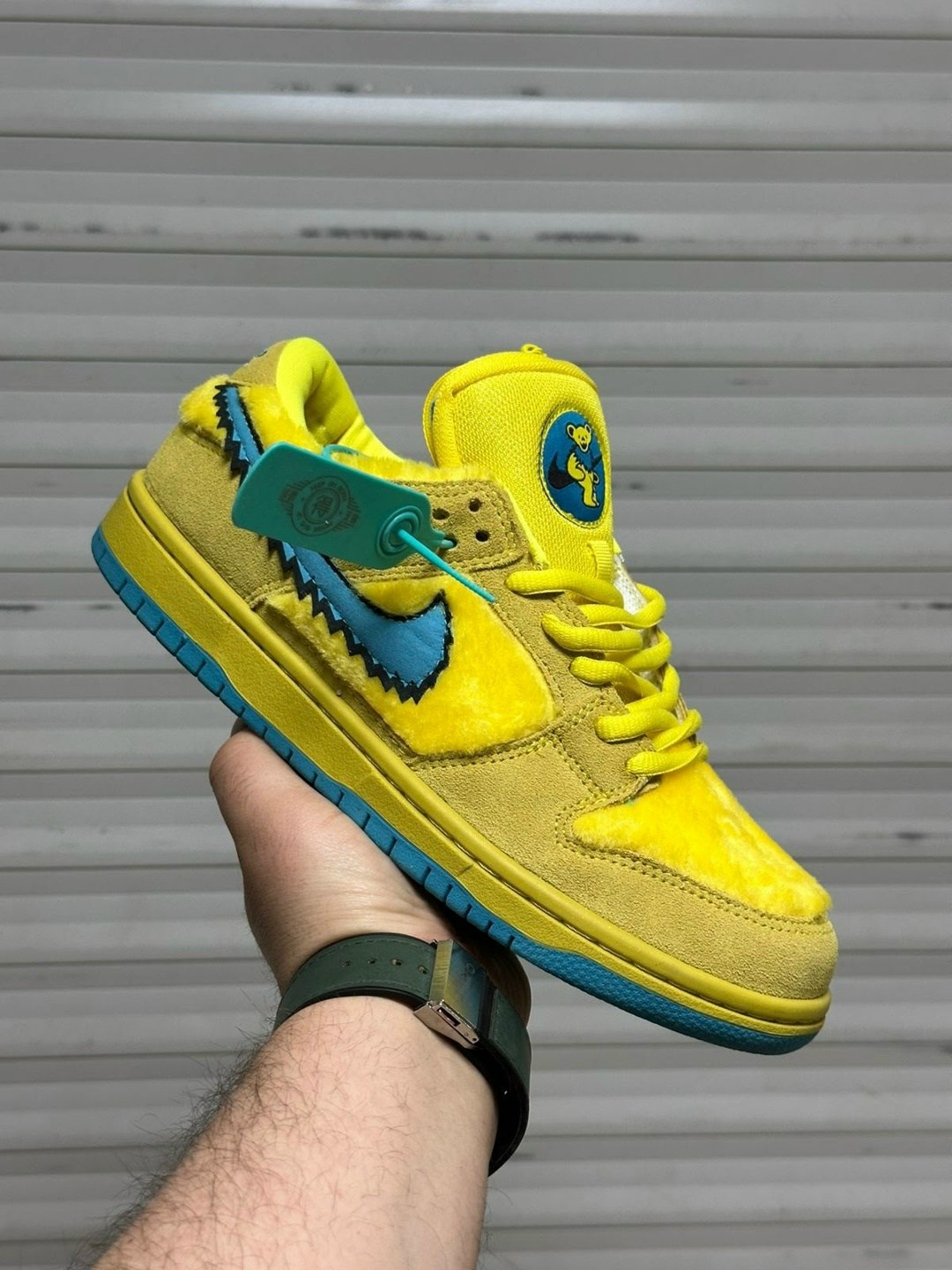 nike sb dunk low grateful dead bears opti yellow,grateful dead x nike sb dunk low,nike sb dunk grateful dead yellow,nike sb dunk low yellow bear,nike dunk sb low