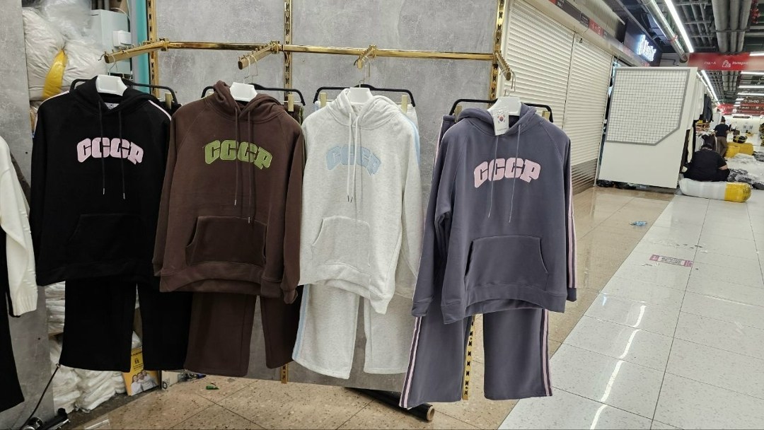 спортивные костюмы на флисе,костюм спортивный,костюм на флисе,женский костюм,спортивный костюм женский