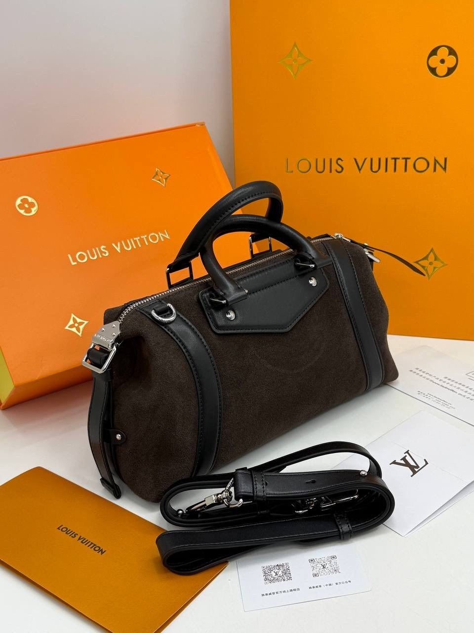 классическая сумка speedy louis vuitton с монограммой,дорожная сумка louis vuitton,сумка louis vuitton,женская сумка louis vuitton,louis vuitton модная сумка с замком