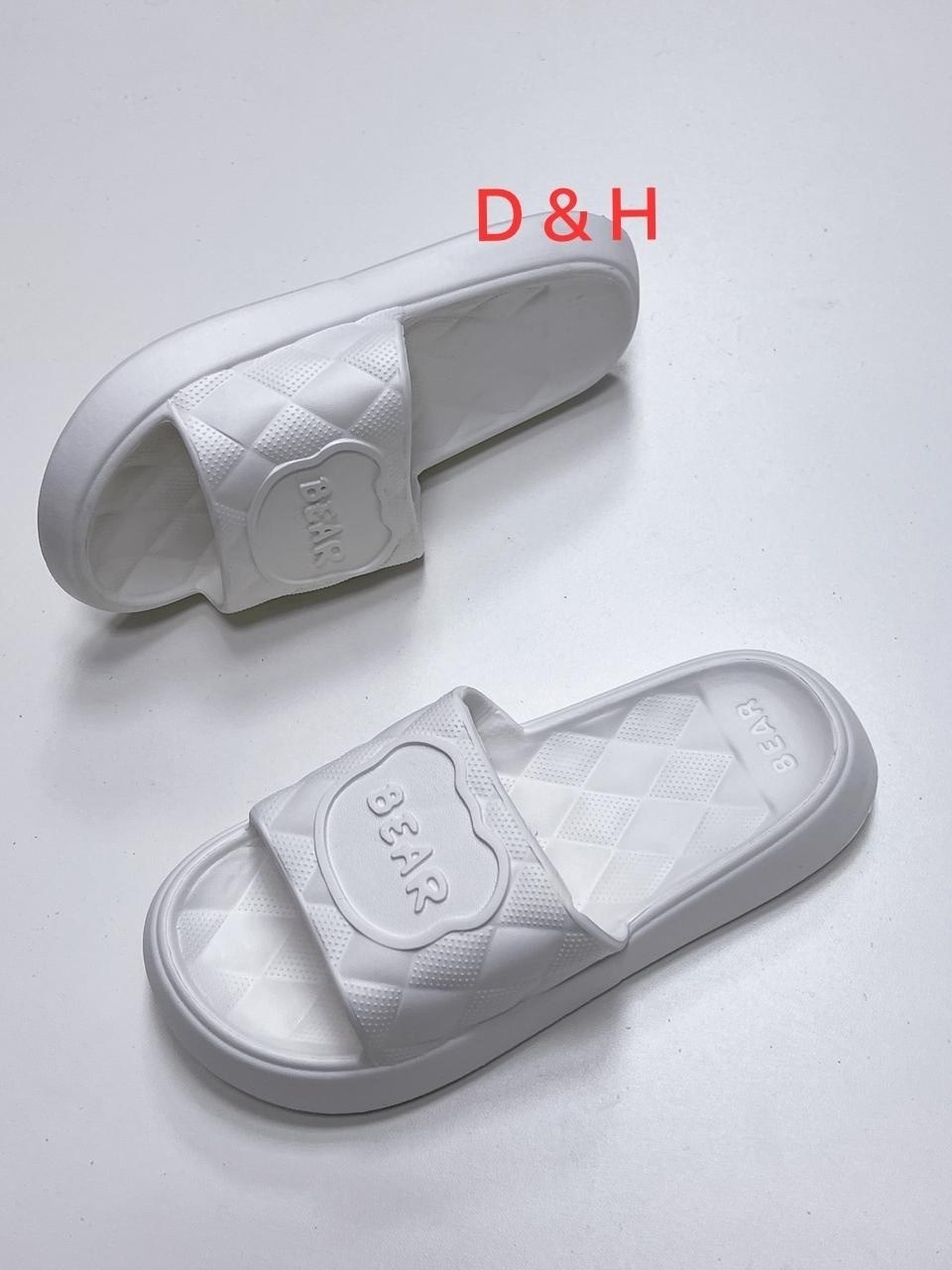 шлепанцы женские,,модные тапочки,шлепанцы летние,тапочки летние