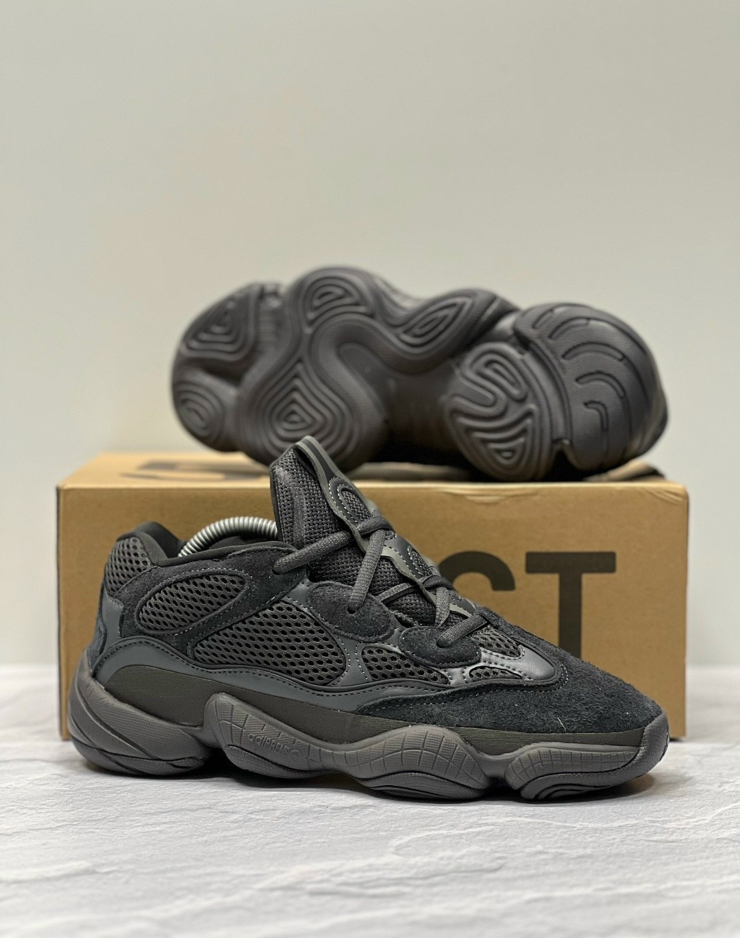 кроссовки adidas yeezy boost 500,кроссовки adidas yeezy boost 700,кроссовки adidas yeezy boost 500 black,adidas yeezy boost 500,yeezy boost 500
