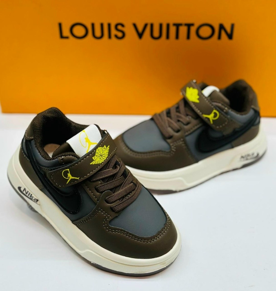 кроссовки,детские кроссовки,кроссовки мальчику,кроссовка детская,спортивная