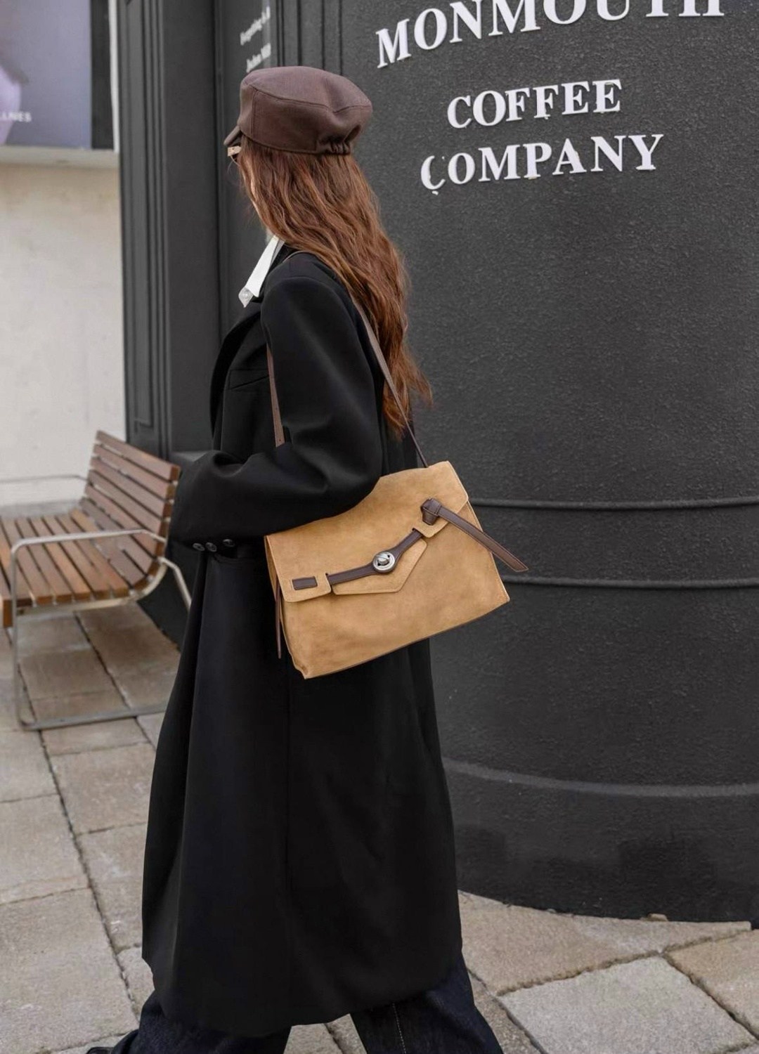 замшевая сумка,замшевая женская сумочка классического формата,сумка саквояж замшевая женская,женская замшевая сумка,винтажная матовая женская сумка на плечо из искусственной замши