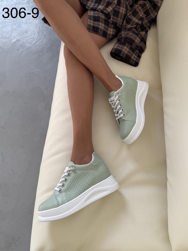 ,кроссовки женскиe,кеды женски,женские кеды,кроссовки повседневные