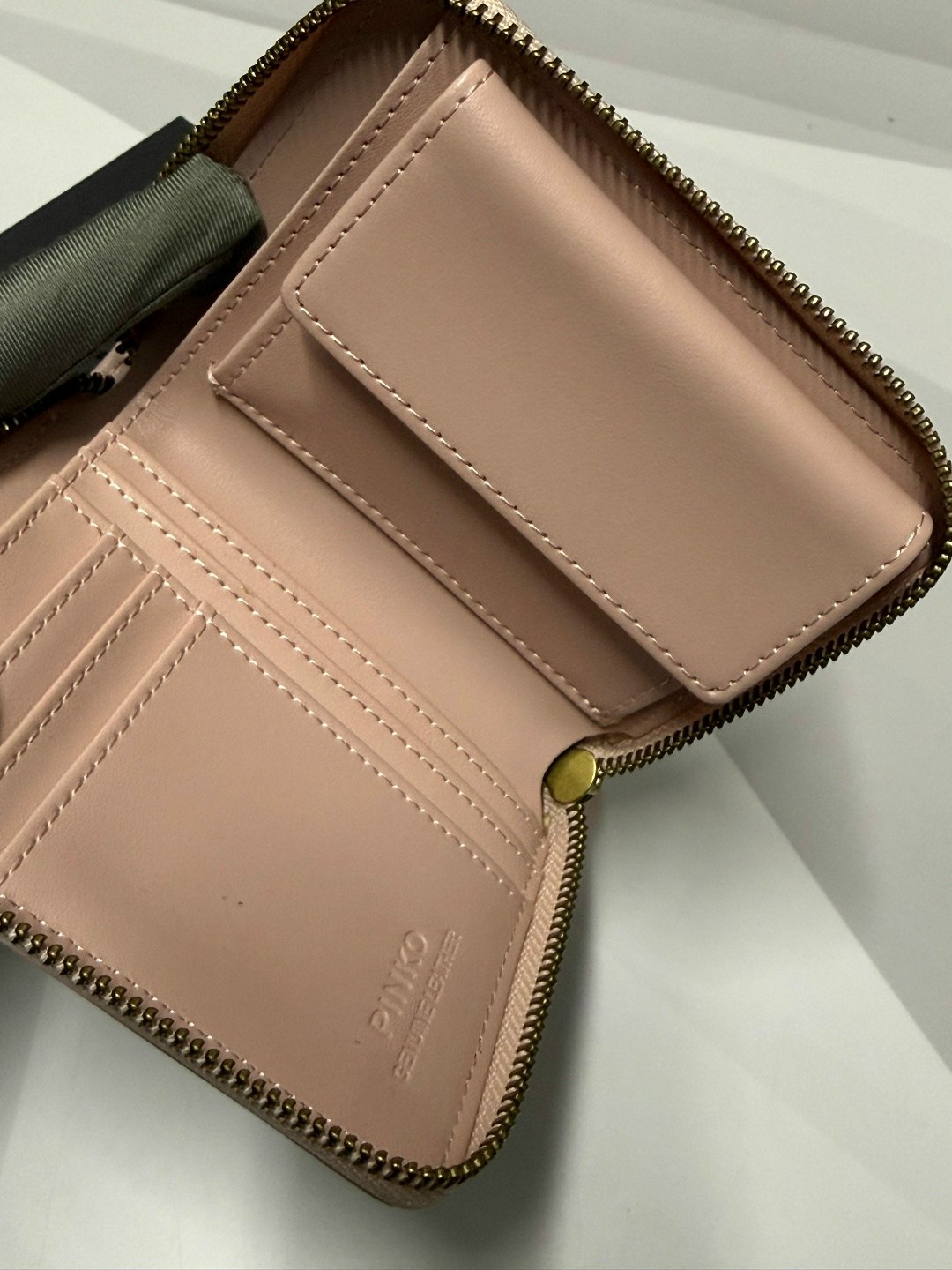 кошелек pinko,кожаный кошелек pinko,кошелек pinko красный,кошелек пинко женский,женские кошельки