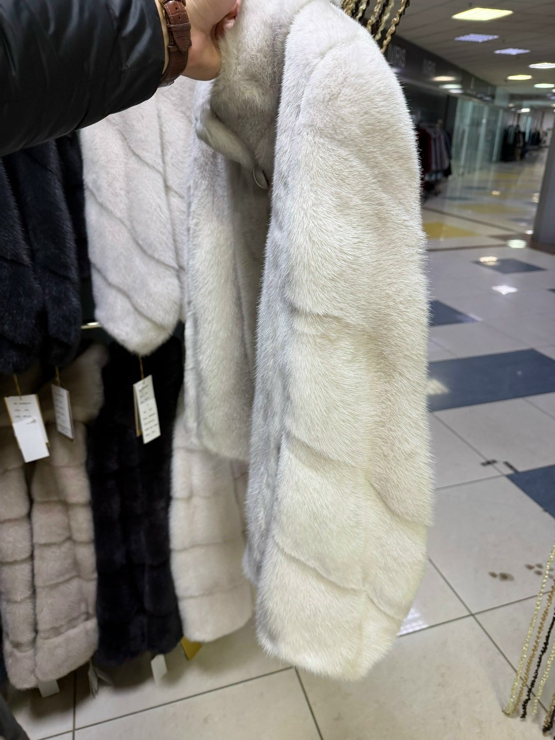белая норковая шуба автоледи,шуба,полушубок белый искусственный,норковая шуба,шубка