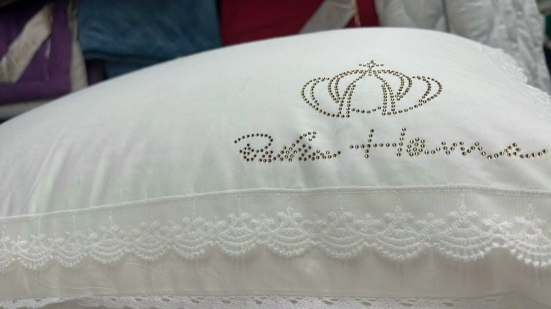 santfair подушка,подушки ,подушка,подушка с вышивкой,постельное белье с вышивкой