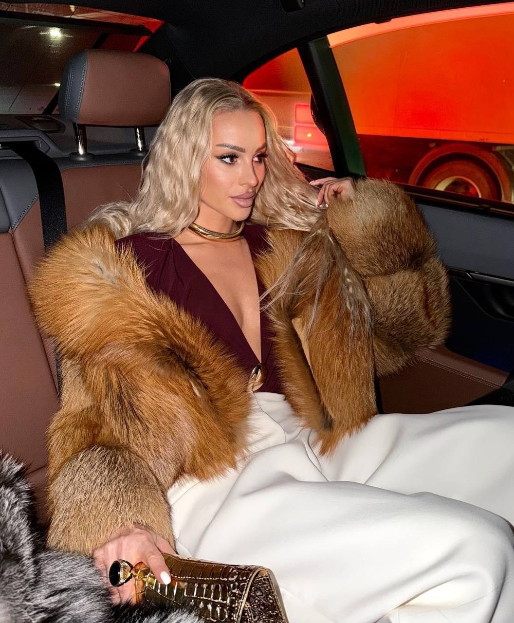 шуба стиль,шуба из натурального меха красной лисы,куртка с мехом,шуба из лисы,женская шуба из натурального лисьего меха