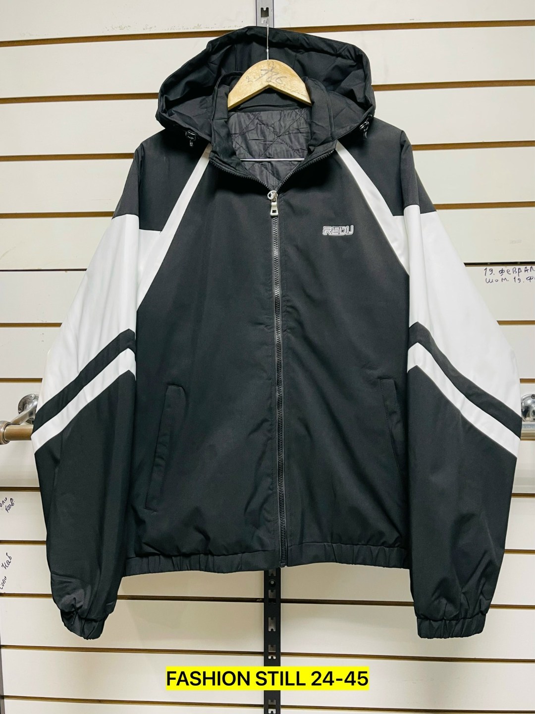 куртка,куртка ветровка,куртка спортивная,легкая куртка