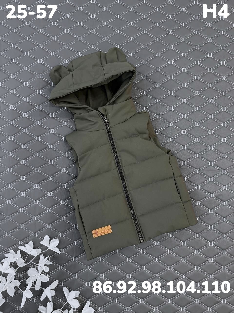 жилетка детская,жилет детский,жилет утепленная,жилет для малыша,жилетка