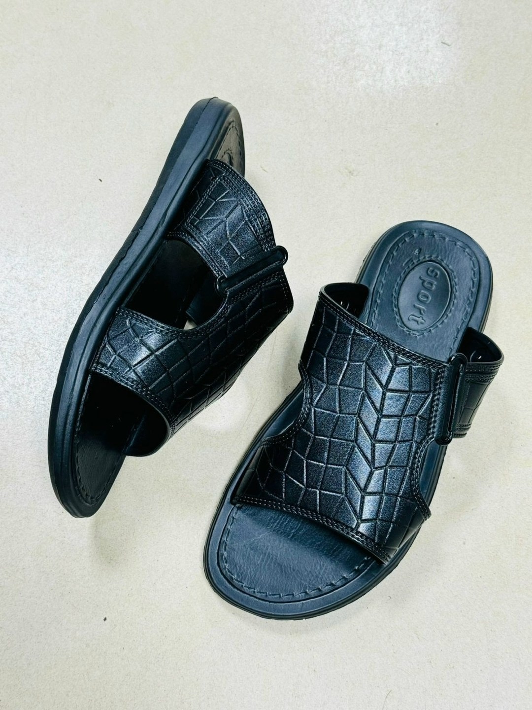 мужские шлепанцы,мужские сланцы,шлепки мужские кожаные,тапочки мужские кожаные,шлепанцы мужские летние