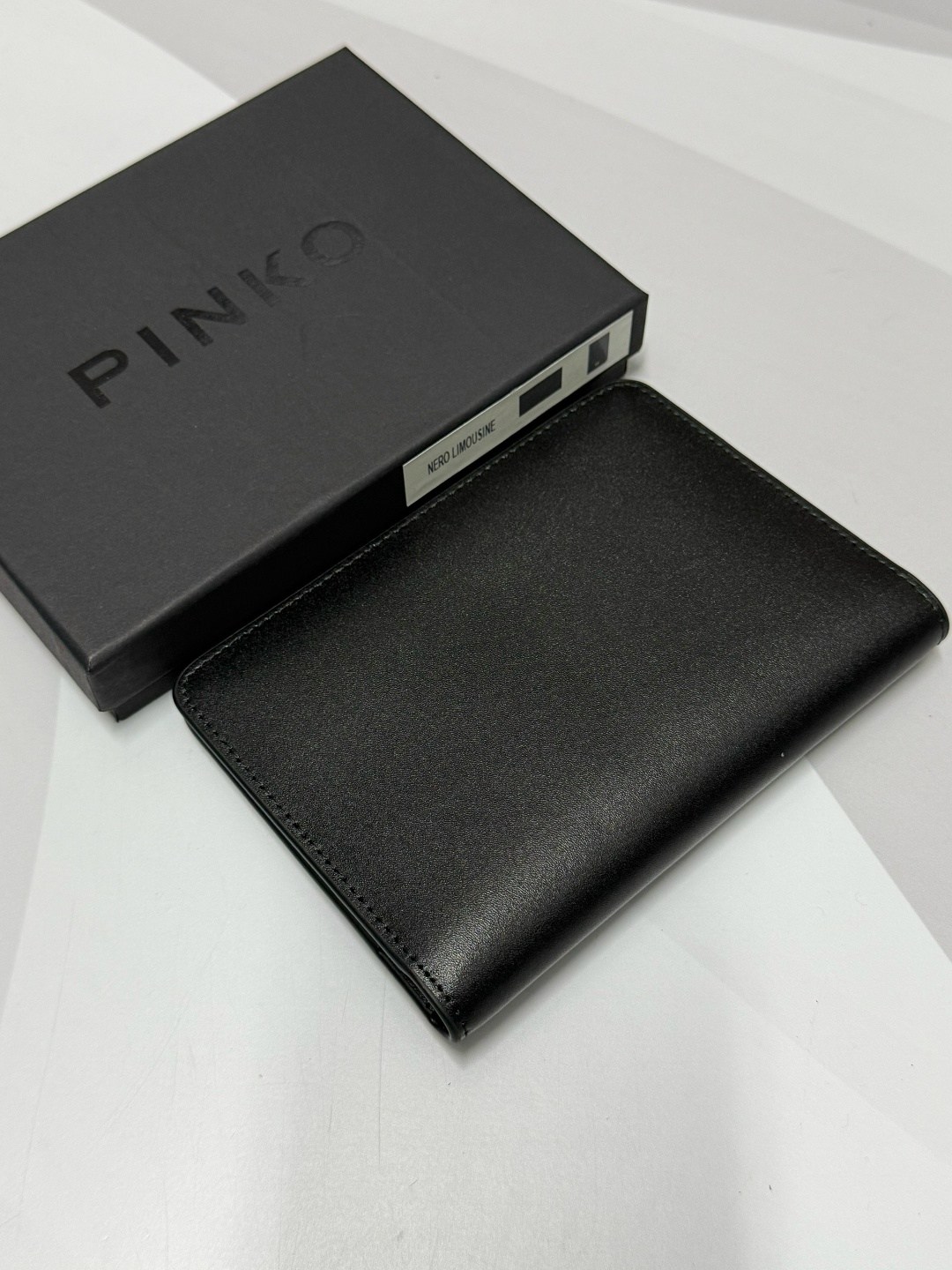 обложка для паспорта pinko,обложка для документов pinko,обложка на паспорт louis vuitton,кошельки для женщин,кошелек женский