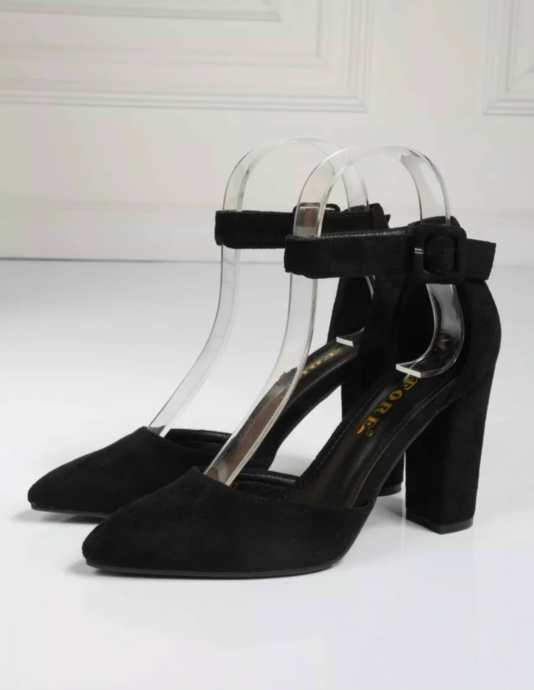 замшевые босоножки,каблуки босоножки,черные босоножки,велюровые босоножки,туфли на каблуке черные