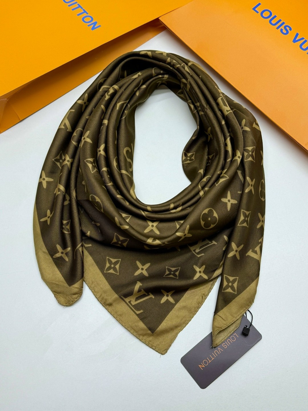 платок шелковый,платки женские,тонкиe платки,платки шарф,платки диор