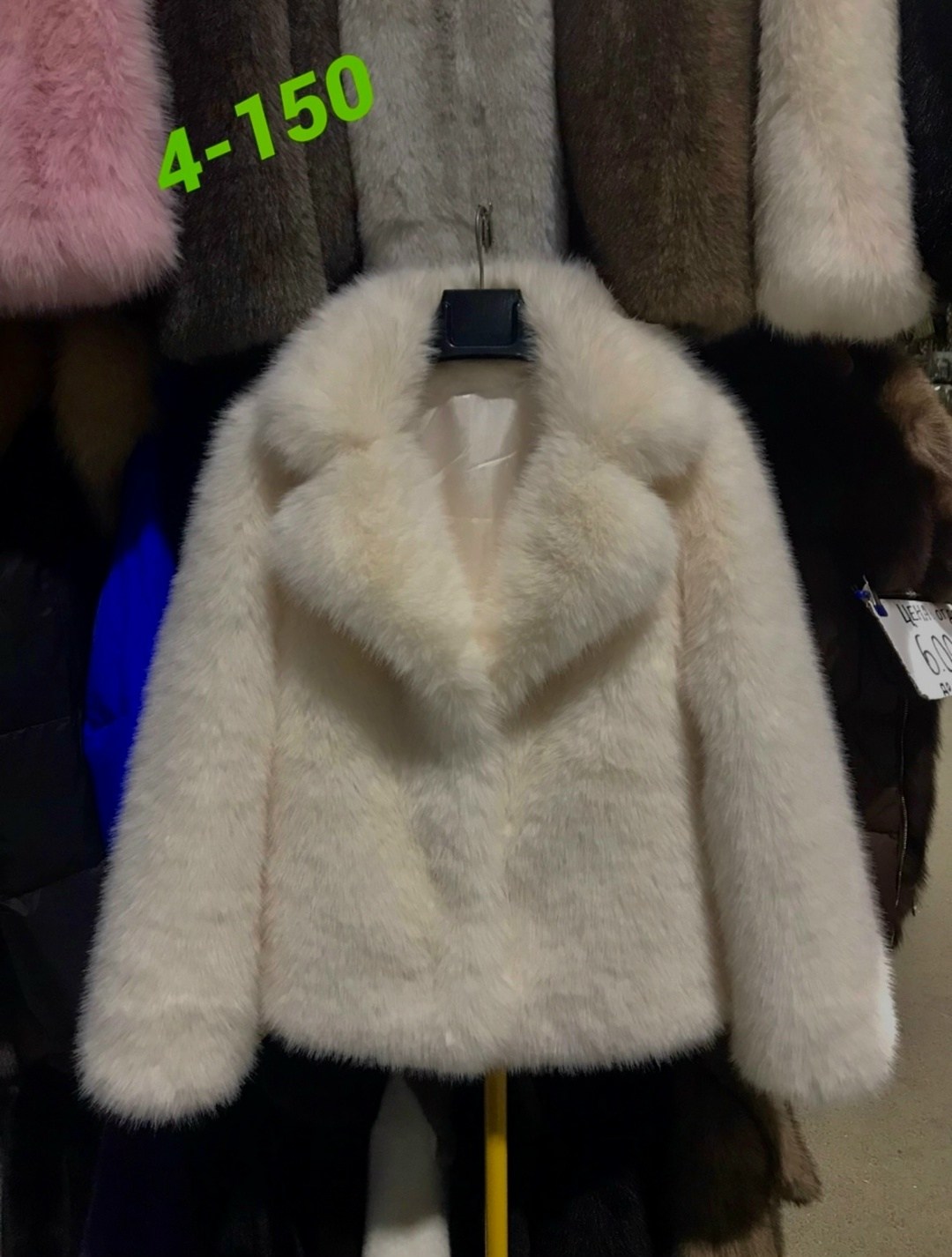 женская шуба,пальто из искусственного меха,меховая куртка,шубка,искусственная шуба