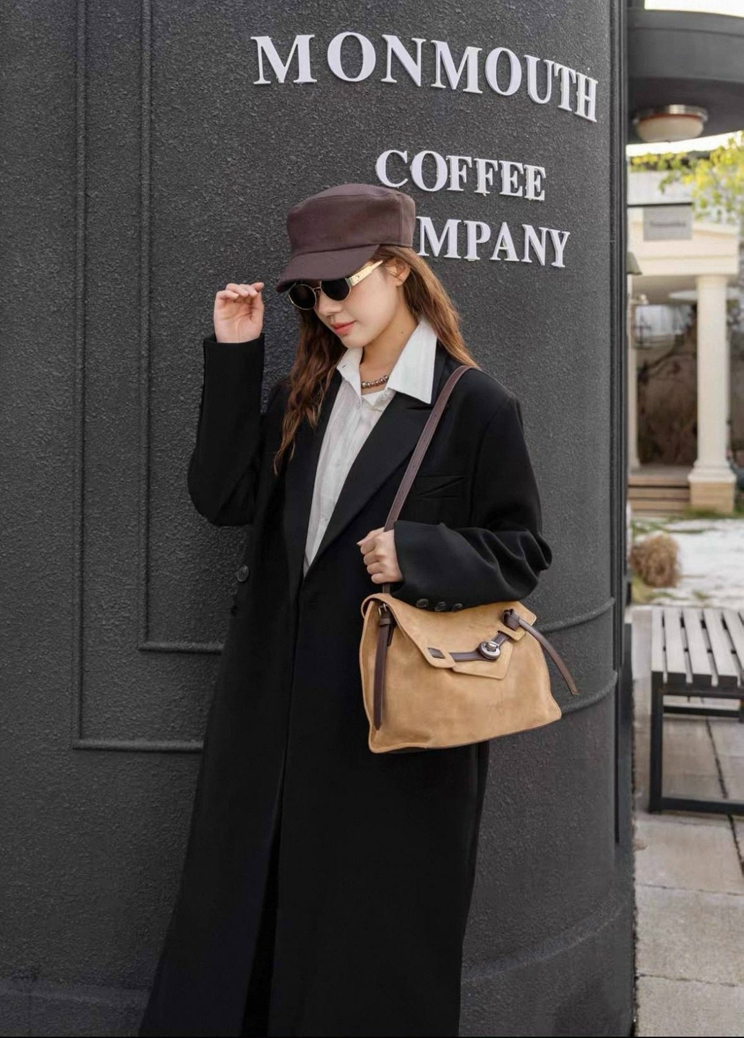 замшевая сумка,замшевая женская сумочка классического формата,сумка саквояж замшевая женская,женская замшевая сумка,винтажная матовая женская сумка на плечо из искусственной замши