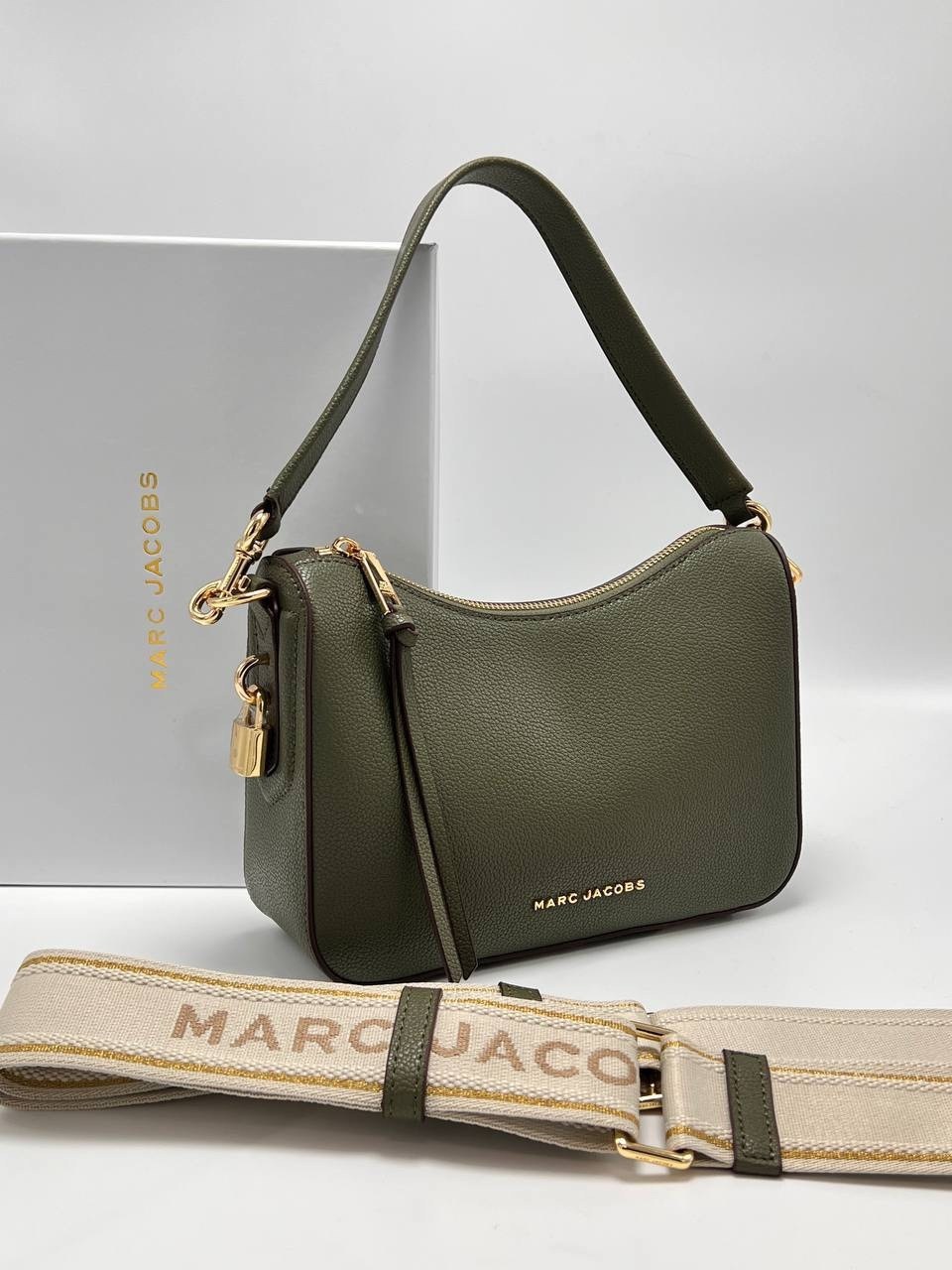 сумка marc jacobs 25-16 см натуральная замша,сумка-хобо через плечо marc jacobs,сумка-хобо от marc jacobs из натуральной кожи,сумка marc jacobs,marc jacobs сумка женская