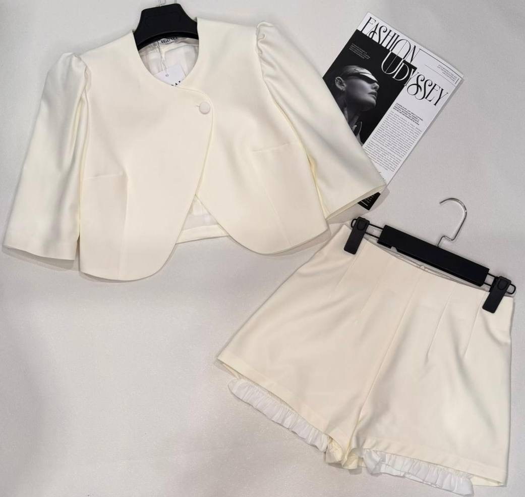 стильные наряды,модный костюм,твидовый костюм,одежда белая