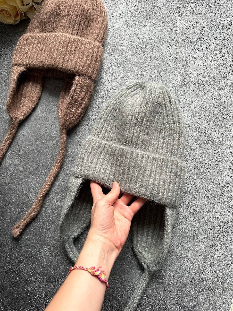 вязаные шапки,шапка-ушанка спицами,вязаная шапка зайка,детская вязаная шапка,детская шапка ушанка спицами