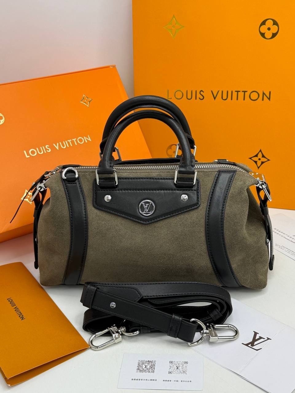 классическая сумка speedy louis vuitton с монограммой,дорожная сумка louis vuitton,сумка louis vuitton,женская сумка louis vuitton,louis vuitton модная сумка с замком