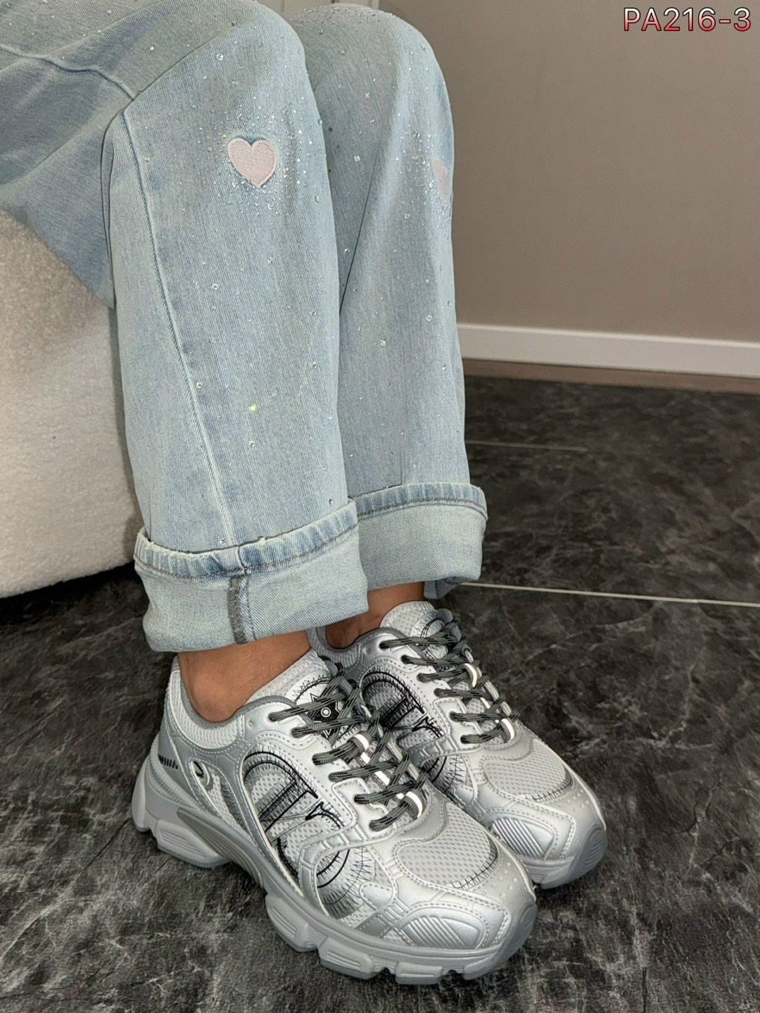 женские кроссовки,кроссовки dior,кроссовки серебристые,серебряные кроссовки,модные кроссовки