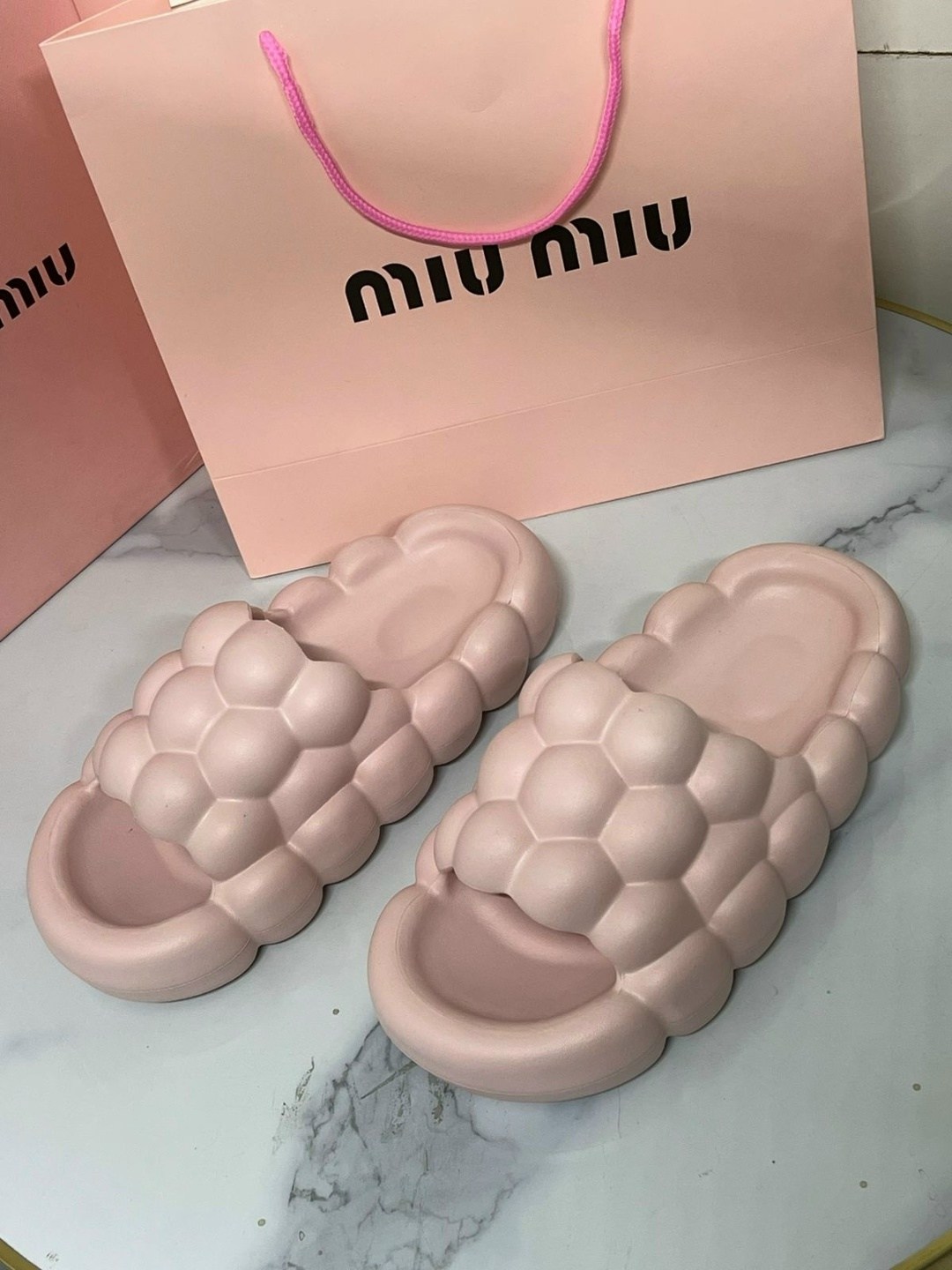 шлепанцы женские,тапочки модные,,домашние тапочки,шлепанцы из эва