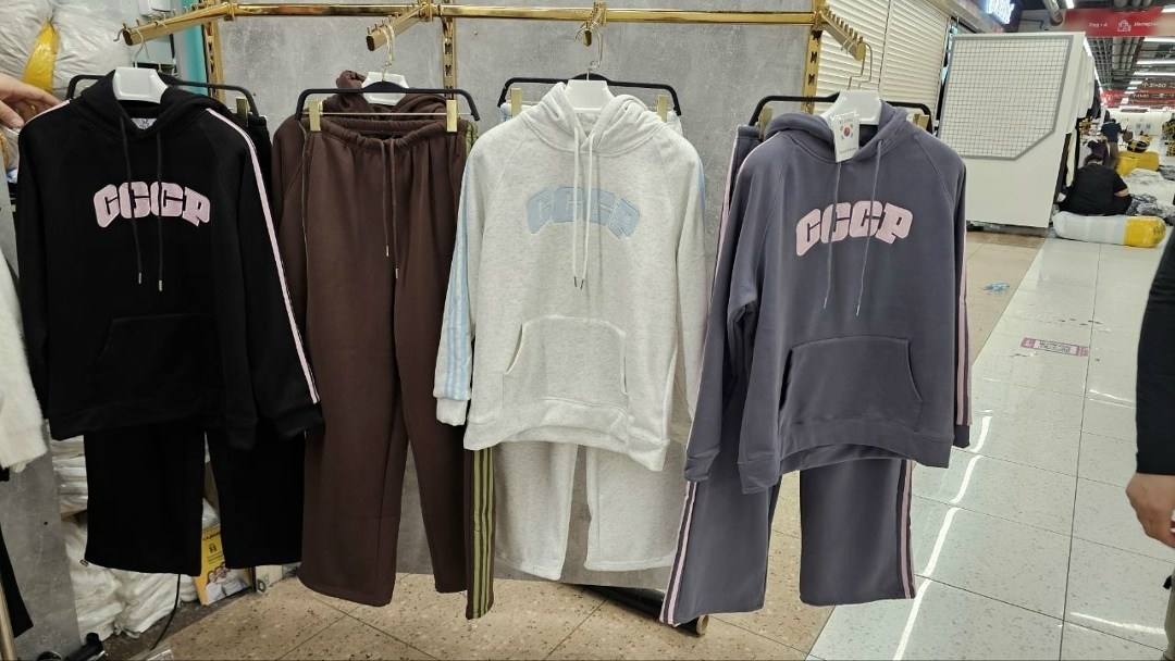 спортивные костюмы на флисе,костюм спортивный,костюм на флисе,женский костюм,спортивный костюм женский