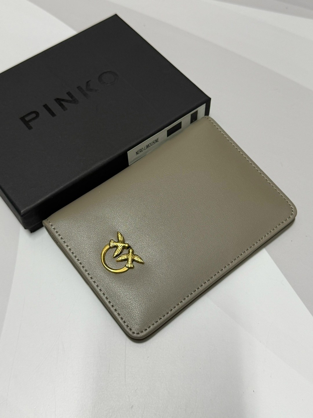 обложка для паспорта pinko,обложка для документов pinko,обложка на паспорт louis vuitton,кошельки для женщин,кошелек женский