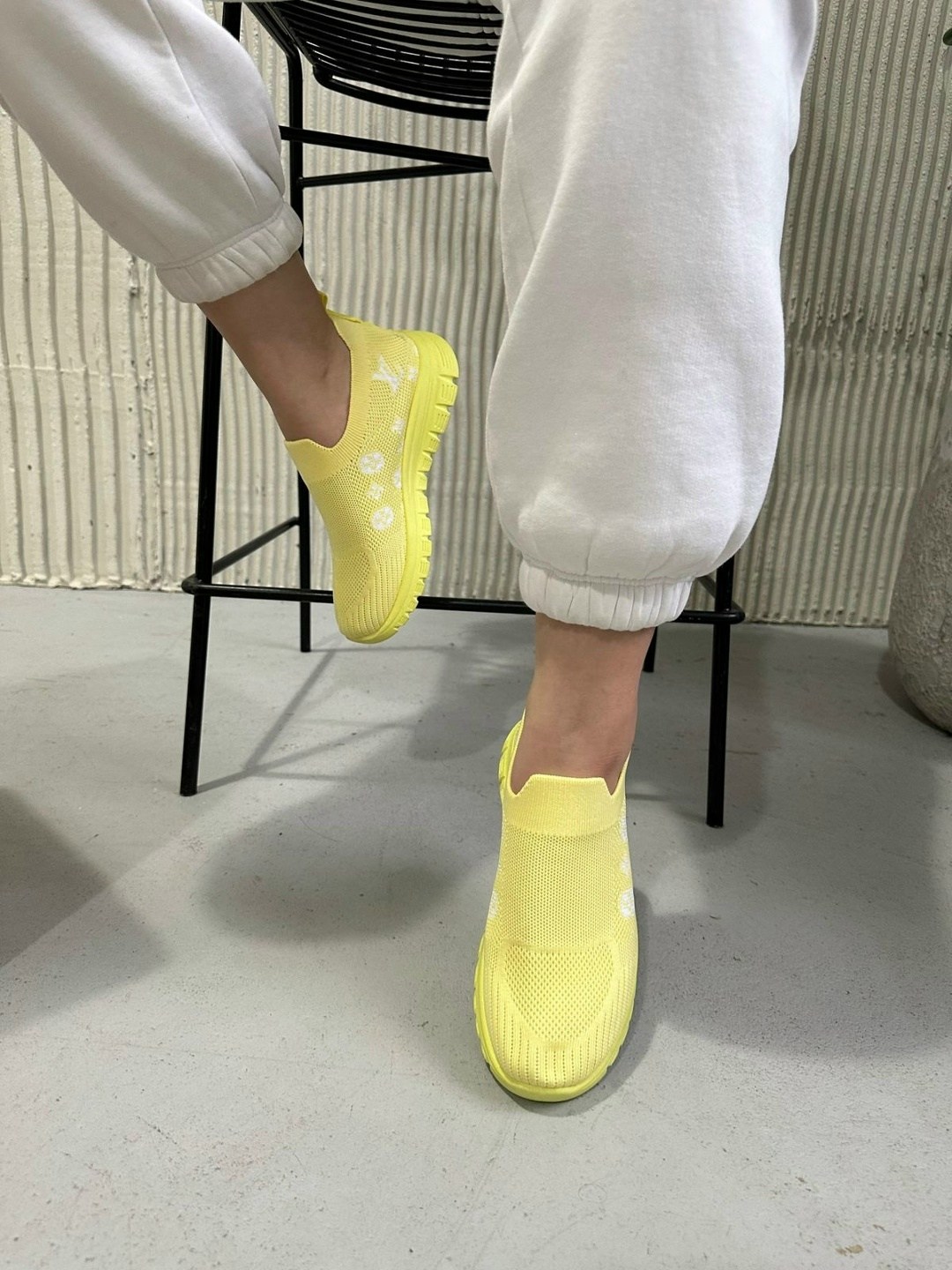 желтые кроссовки,кроссовки женскиe,,женские слипоны,жёлтые кроссовки женские