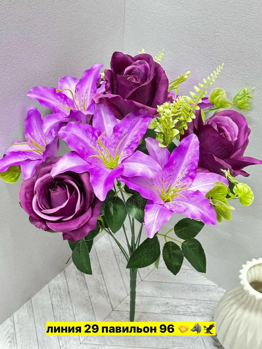 букет лилии,белые лилии букет,букет лилии с розами,букет из лилии,цветы лилии букет