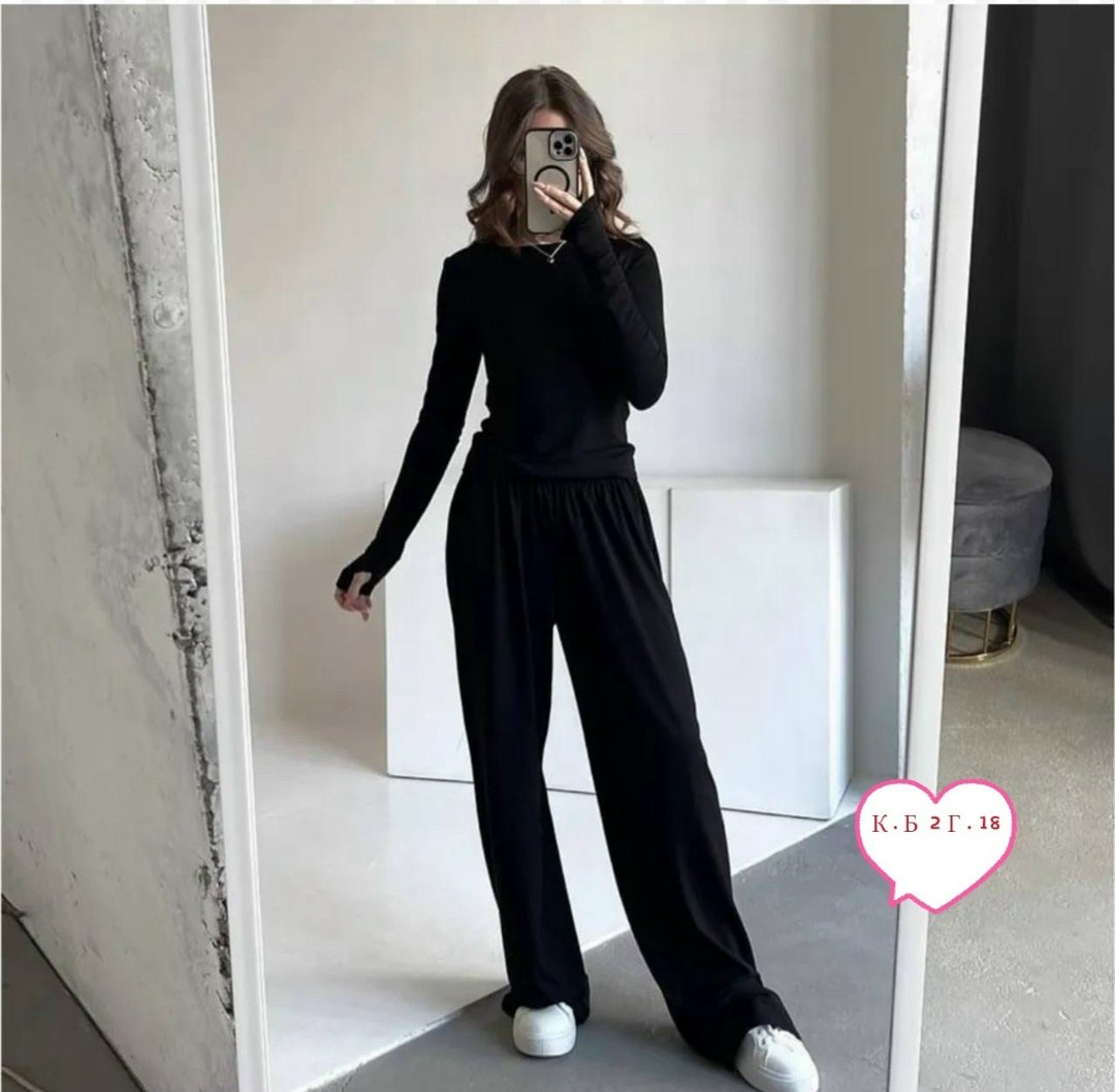 брючный костюм,элегантные комбинезоны,костюм женские повседневные,стильный женский комбинезон с обтягивающим верхом и свободными брюками,повседневный костюм с длинными брюками для женщин с круглым выр