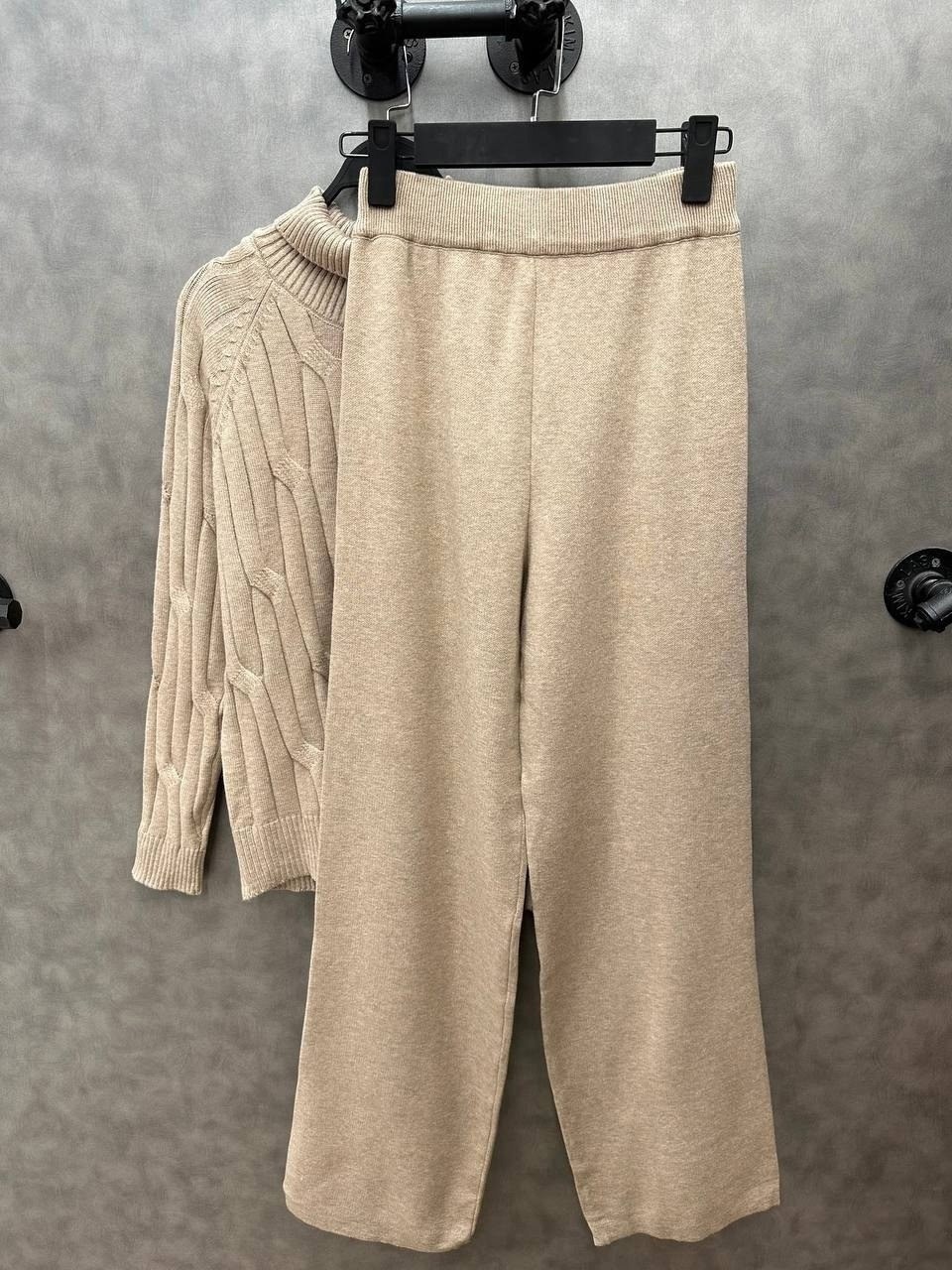 вязаный костюм женский,свитер с высоким воротником,свитер с высоким воротом,бежевый джемпер,кашемировый джемпер женский спицами