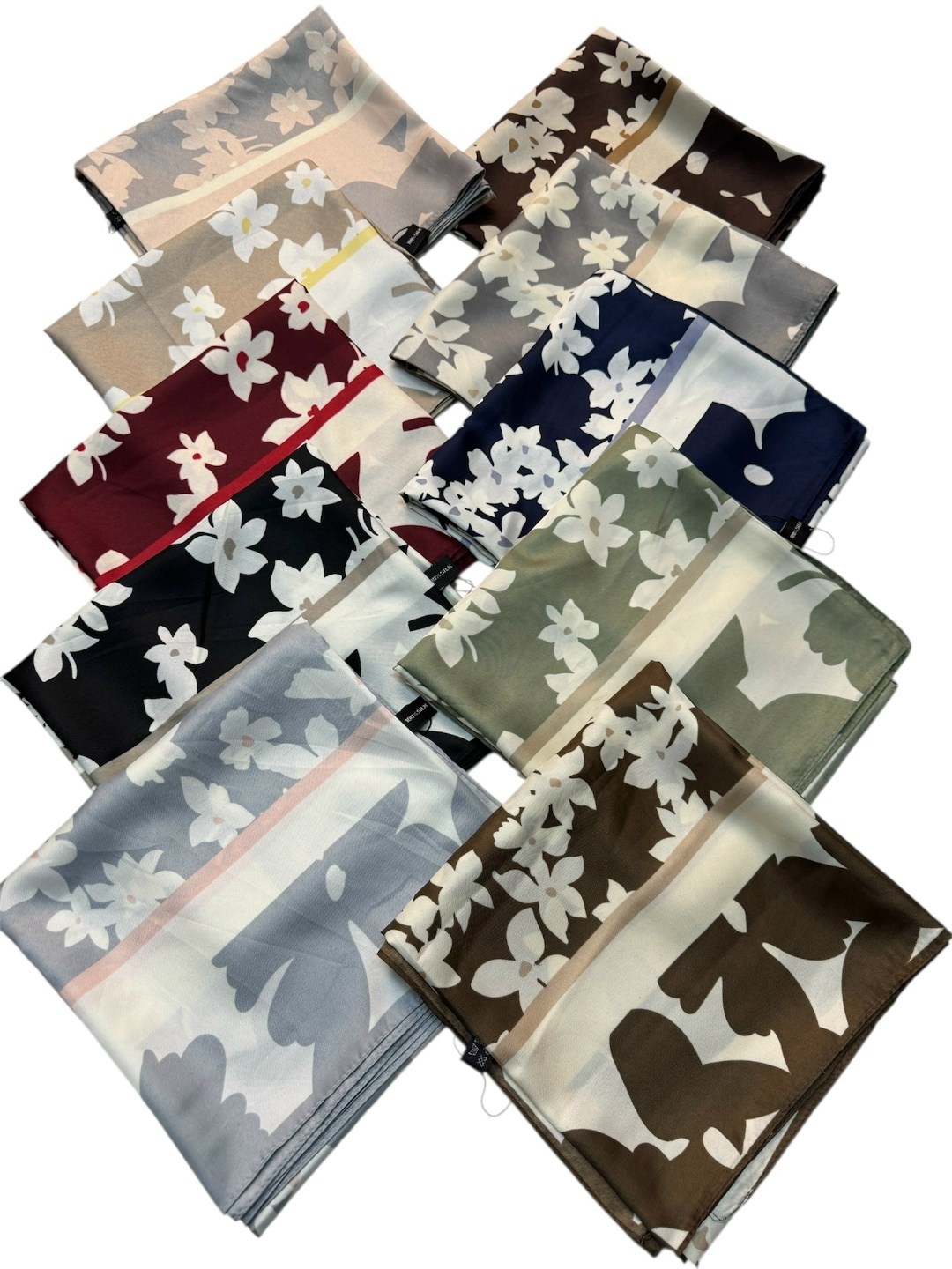 шарфы и платки,платок женский,платок женский с рисунком,женский шарф с цветочным узором,шарф женские